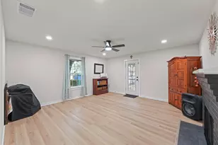 9209 Palisade Dr, Dallas, TX 75217 - Photo 15