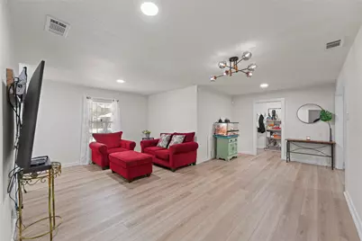 9209 Palisade Drive, Dallas, TX 75217 - Photo 7