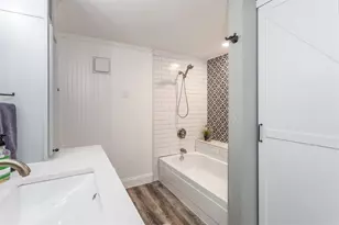 16301 Ledgemont Ln, Addison, TX 75001 - Photo 11