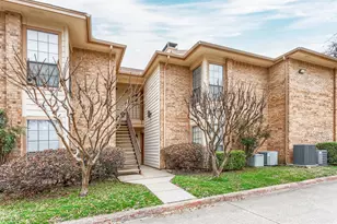 16301 Ledgemont Ln, Addison, TX 75001 - Photo 3