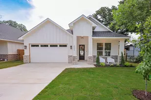 2902 Hiawatha Trail, Lake Worth, TX 76135 - Photo 1