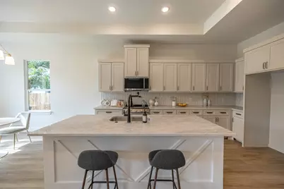 2902 Hiawatha Trail, Lake Worth, TX 76135 - Photo 3