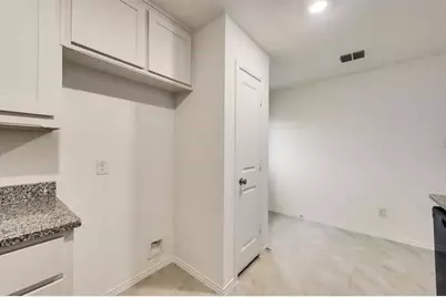 9724 Skyhawk Avenue, Fort Worth, TX 76179 - Photo 5