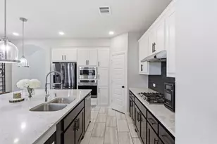 12325 Hulson Trl, Fort Worth, TX 76052 - Photo 9