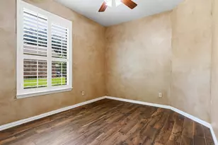 1949 Stonecourt Dr, Bedford, TX 76021 - Photo 11