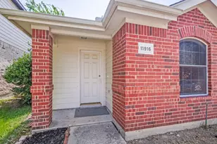 11916 Hickory Cir, Fort Worth, TX 76244 - Photo 3