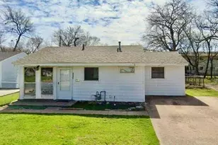 4042 Barksdale Ct, Dallas, TX 75211 - Photo 1