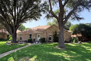 1413 Buena Vista Ave, Garland, TX 75043 - Photo 1