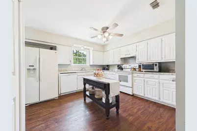 7574 St Hwy 64, Ben Wheeler, TX 75754 - Photo 13