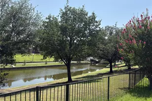 308 Riverwalk Ln, Irving, TX 75063 - Photo 7