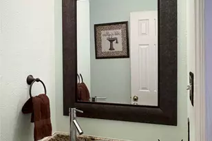 308 Riverwalk Ln, Irving, TX 75063 - Photo 11
