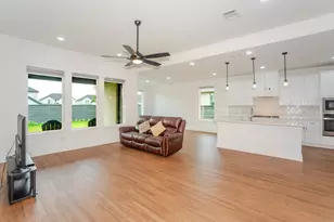 7205 Indian Paintbrush Ln, Little Elm, TX 76227 - Photo 5