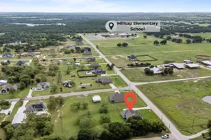 560 Wilson Bend Rd, Millsap, TX 76066 - Photo 3