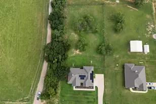 560 Wilson Bend Rd, Millsap, TX 76066 - Photo 5