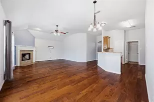 9025 Riverfalls Dr, Fort Worth, TX 76118 - Photo 15