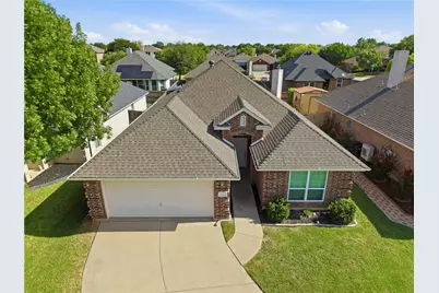 9025 River Falls Drive, Fort Worth, TX 76118 - Photo 35