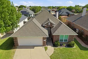 9025 Riverfalls Dr, Fort Worth, TX 76118 - Photo 35