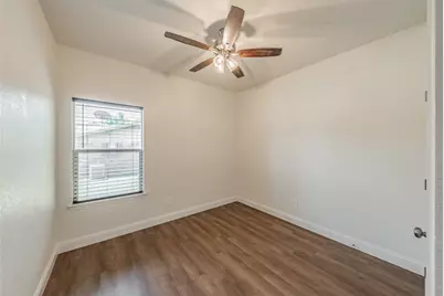 100 Round Hill Way, Runaway Bay, TX 76426 - Photo 29