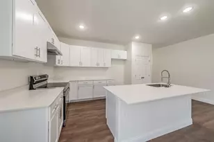 100 Round Hill Way, Runaway Bay, TX 76426 - Photo 15