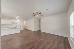 100 Round Hill Way, Runaway Bay, TX 76426 - Photo 21
