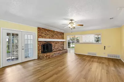1600 S Timber Court, Benbrook, TX 76126 - Photo 5