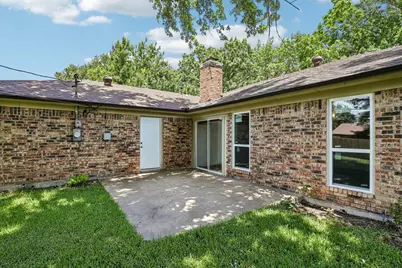 1600 S Timber Court, Benbrook, TX 76126 - Photo 23