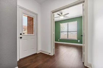 2468 Lakeland Drive, Grand Prairie, TX 75054 - Photo 23