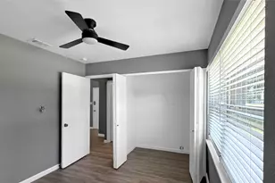 674 W Warrior Trl, Grand Prairie, TX 75052 - Photo 7