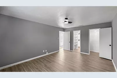 674 W Warrior Trail, Grand Prairie, TX 75052 - Photo 9