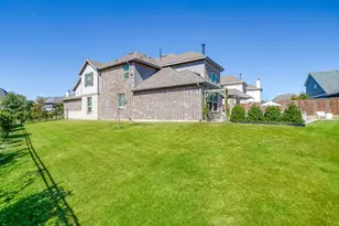 2009 Roundtree Cir E, Fort Worth, TX 76008 - Photo 35