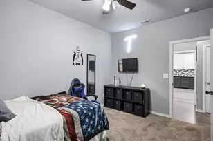 207 N Hubbard St, Alvord, TX 76225 - Photo 19