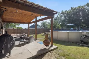 207 N Hubbard St, Alvord, TX 76225 - Photo 23