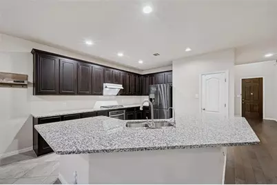 824 Water Garden Circle, Little Elm, TX 75068 - Photo 13