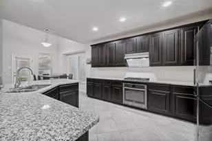 824 Water Garden Cir, Little Elm, TX 75068 - Photo 21