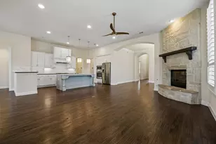 1004 W Bluff Way, Roanoke, TX 76262 - Photo 3