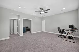 12991 Vinson Dr, Farmers Branch, TX 75234 - Photo 19