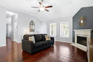 12529 Autumn Leaves Trail, Fort Worth, TX 76244 - Photo 5