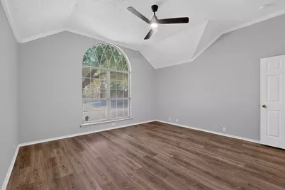 1264 Bedford Lane, Lewisville, TX 75077 - Photo 13