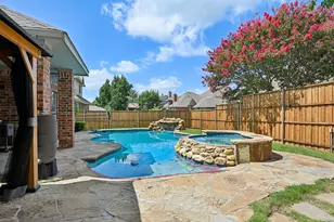 2225 Kings Forest Ln, Flower Mound, TX 75028 - Photo 35