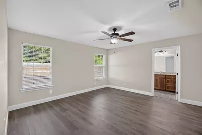1504 Missouri Avenue, Fort Worth, TX 76104 - Photo 9
