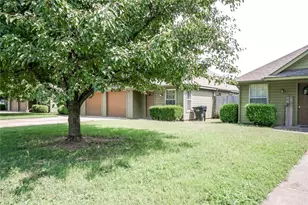 1026 W Coffin St, Denison, TX 75020 - Photo 25