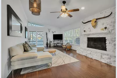 4901 Fairway Court, De Cordova, TX 76049 - Photo 5