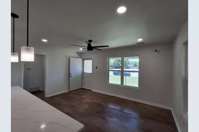 2707 Engle Avenue, Dallas, TX 75233 - Photo 5