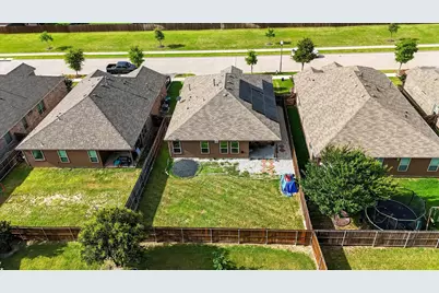320 Grassland Drive, Denton, TX 76210 - Photo 25
