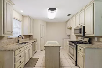 605 Maple Drive, Pilot Point, TX 76258 - Photo 17
