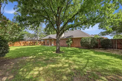 605 Maple Drive, Pilot Point, TX 76258 - Photo 35