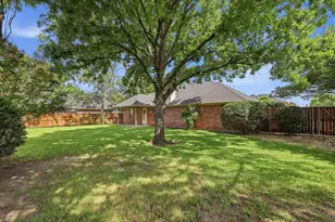 605 Maple Dr, Pilot Point, TX 76258 - Photo 35