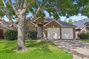 8613 St Andrews Ln, Rowlett, TX 75089 - Photo 3
