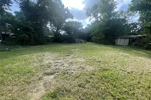 404 Texas St, Sulphur Springs, TX 75482 - Photo 1