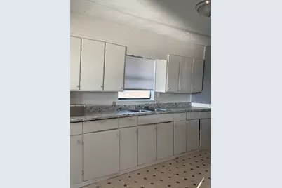 1630 Fitzhugh Avenue, Paris, TX 75460 - Photo 3
